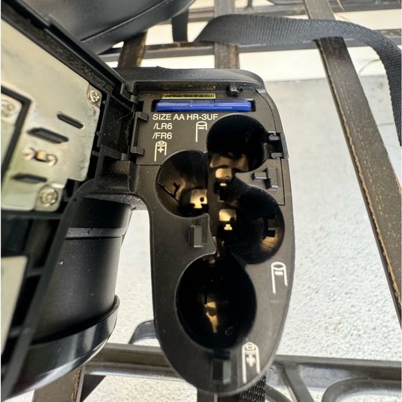 Fujifilm FinePix S Series S1000fd 10.0MP Digital Camera 📸 Case and Manuel - Picture 8 of 8